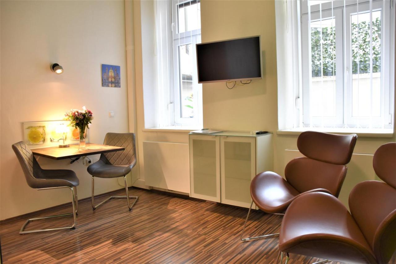 Studio-Apartment Augarten Vienna Luaran gambar